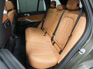 BMW X5 xDrive50e M-Sport Panoramadak | Massage | Harman Kardon / 34