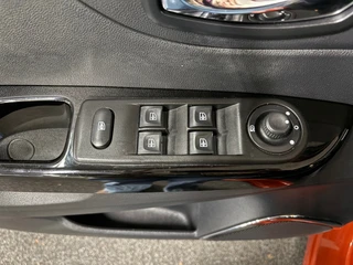 Renault Captur 0.9 TCe Dynamique/ Achteruitrijcamera/ Parkeersensoren achter / 11