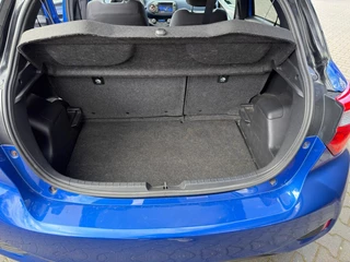 Toyota Yaris 1.5 Hybrid Bi-Tone Camera | Cruise control | NAP / 23