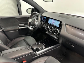 Mercedes B-klasse 180 Business Solution AMG|WideScreen|Carplay|Pano|Carplay|Trekhaak| / 14