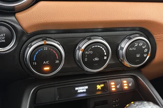 Fiat 124 Spider 1.4 MultiAir Turbo Lusso BOSE Keyless Stoelverwarming Achteruitrijcamera / 23