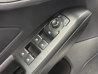 Ford Focus 1.0 EcoBoost Hybrid Connected CRUISE PDC / 16