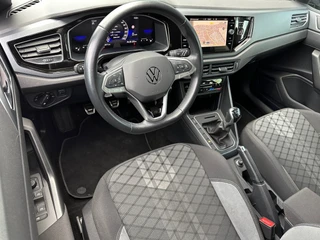 Volkswagen Polo 1.0 TSI 95pk R-Line 17 inch | Camera | Navi | Adapt. Cruise | Climate | Stoelverwarming | Rijklaar incl. garantie / 10