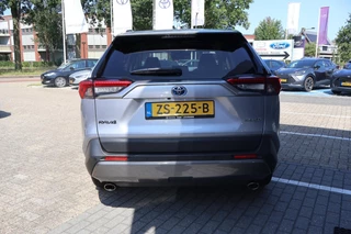 Toyota RAV4 2.5 HYBRID EXECUTIVE JBL NAVI APPLE/ANDROID EL-STOEL MET GEHEUGEN DODEHOEK DETECTIE EL.A.KLEP LED DAB 360* / 31
