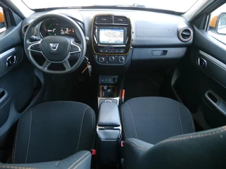 Dacia Spring Expression 27 kWh | Achteruitrijcamera | Parkeersensoren achter | Lichtmetalen velgen | Airco | Navigatiesysteem | Bluethooth | Elektrisch bedienbare ramen / 12
