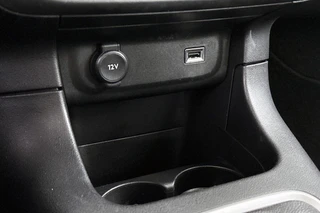 Citroen C3 1.2 PureTech C-Series Navigatie Clima / 32