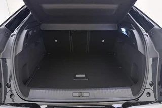 Peugeot e-3008 GT Long Range 230 97 kWh | DEMO | 8 jaar garantie | Panoramisch schuifdak | Stoelverwarming voor en achter | Alcantara bekleding | Navigatie | Camera / 11