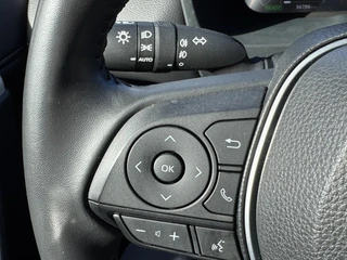 Toyota RAV4 2.5 Hybrid AWD DYNAMIC 1650KG TREKGEW STOELVERW PARK-SENSOREN NAVI CAMERA APPLE/ANDROID LM-VELGEN / 21