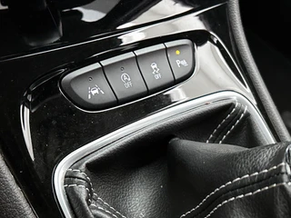 Opel Astra 1.0 Innovation | Cruise Control | Navigatie | Airco | Parkeersensoren | Trekhaak / 25