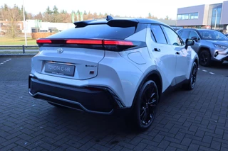 Toyota C-HR PLUG-IN HYBRID 220 GR SPORT NIEUW&DIRECT LEVERBAAR! BLIND-SPOT STOEL/STUURVERW. 19"LMV PARK-SENSOREN KEYLESS / 8