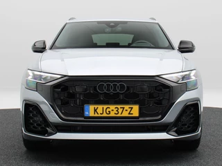 Audi Q8 60 TFSi e 490 Pk quattro S-Line Competition | Matrix Laser LED | Vierwielbesturing | B&O Audio | Valcona Leder | 22 Inch | Trekhaak | Head-Up | 20.328 Km!! / 6