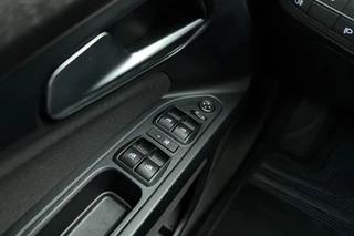 Fiat Tipo Stationwagon Cross 1.5 Hybrid Automaat | Navigatie | Trekhaak | Climate control | Keyless | Dakrails | Camera | Parkeersensoren / 19