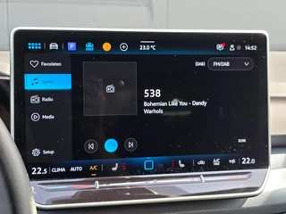 Volkswagen Golf 1.5 eTSI 150pk | Trekhaak | Stoelverwarming | Navi | Cruise | Carplay / 16