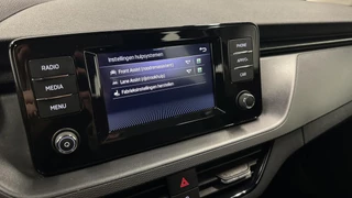Skoda Kamiq 1.0 TSI Ambition CAMERA CARPLAY LED CRUISE DAB. / 40