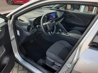 Toyota C-HR 1.8 Hybrid 140 Dynamic BLIND-SPOT APPLE/ANDROID NAVI KEYLESS PARK-SENSOREN LM-VELGEN AD-CRUISE CAMERA / 13