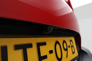 Kia Stonic 1.0 T-GDi MHEV DynamicPlusLine  Trekhaak! Navigatie, Climate, / 10