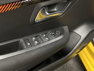 Peugeot 208 1.2 PureTech Active Pack CRUISE NAVIGATIE CARPLAY LM. / 17