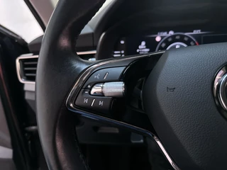 Skoda Kamiq 1.0 TSI 110pk DSG Business Edition LED Virtual Cockpit Stoelverwarming DAB+ App-Connect / 23