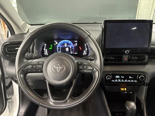 Toyota Yaris 1.5 Hybrid 115 First Edition/ NL auto/ Automaat/ Achteruitrijcamera / 12