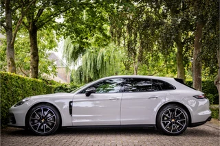 Porsche Panamera Sport Turismo 2.9 4 E-Hybrid 10 Years Edition  Krijt Stoelventilatie 21" Achterasbesturing Soft Close Panorama / 4