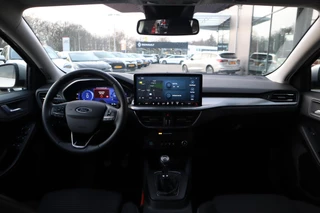 Ford Focus Wagon 125PK HYBRID TITANIUM-X VIRTUAL-COCKPIT B&O AUDIO CLIMA P-SENSOREN 17"LMV LED CAMERA WINTERPACK NL-AUTO / 19
