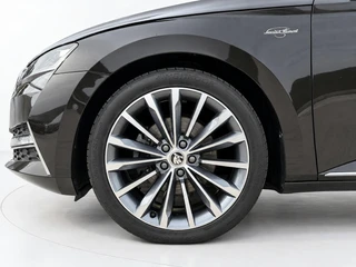 Škoda Superb Combi 1.4 TSI iV Laurin & Klement / 11