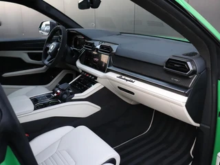 Lamborghini Urus 4.0 V8 Hybrid SE VERDE VIPER | DARK PACKAGE | CLASSICO LEDER | B&O 3-D  | CARBON-DAK | INTERIEUR- CARBON PAKKET | SOFT-CLOSE | 360° CAMERA | HEAD-UP | STOELVERK. | ADAPT. CRUISE | 5 JAAR GARANTIE | FULL OPTIONS!! / 25