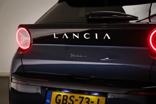 Lancia Ypsilon Edizione Cassina Limitata 51 kWh | NAVIGATIE | MASSAGE | DRAADLOZE LADER | DAB | 360 CAMERA / 27