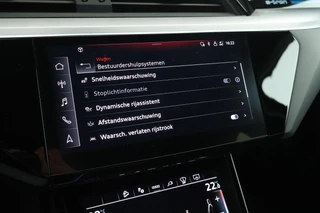 Audi Q8 e-tron 50 340pk quattro S Edition 95 kWh SOH 100% B&O HUD Keyless Stoelverwarming Camera Panoramadak Navigatie 2x S-Line / 37