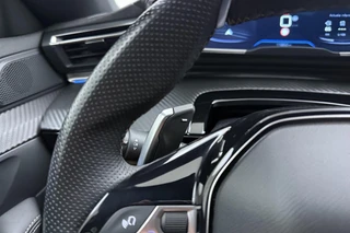 Peugeot 508 SW 1.2 PureTech GT | Achteruitrijcamera | Parkeersensoren | Full-map Navigatie | Climate control | Adaptive Cruise control | Stuurbediening | Inklapbare trekhaak | Parkeersensoren voor/achter | Verwarmde voorstoelen | Dakrails | Keyless entry | Lane-keeping system / 22