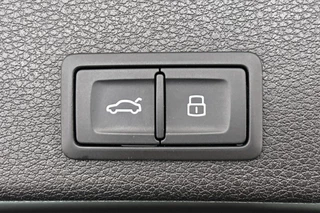 Audi Q3 Sportback 45 TFSI e S-Line Keyless Achteruitrijcamera Navigatie / 40