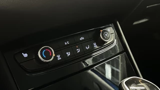 Opel Grandland X 1.2 Turbo Innovation AUTOMAAT STOELVER CRUISE CAMERA NAVI LM CARPLAY. / 43