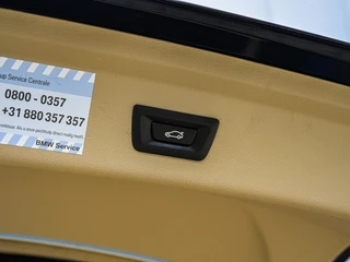 BMW 3 Series Gran Turismo 320i High Executive Leder | Xenon | Sportstoelen | Memory | Stoelverwarming | Navi | PDC v+a / 12