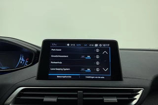 Peugeot 5008 1.2 PureTech Crossway Leer/Alcantara l 360 camera l Schuif-Kanteldak l Focal l Climate control l Cruise Control Adaptief l Full-LED l DAB l Apple Carplay & Android Auto / 27