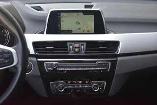 BMW X1 sDrive20i High Executive / 15