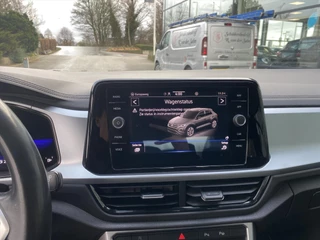 VOLKSWAGEN T-Roc 1.0 TSI 110pk Life Business / 22