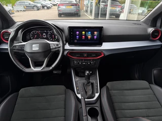 SEAT Arona 1.5 TSI FR Launch Edition 150PK Automaat Camera Sportstoelen Navi Apple Carplay Android Auto / 2