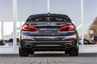 BMW 5 Serie 530e M-Sport  | Leder | Memory | NL Auto / 5
