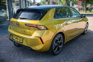 Opel Astra 1.2 Turbo 130 PK Ultimate Automaat Panodak | Camera | AGR Stoelen | Dodehoek Detectie | Adaptieve Cruise Control | 24DKM! | Rijklaar / 15