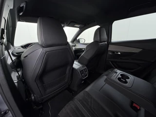 Peugeot 3008 GT SOH: 99% | PHEV | APPLE CARPLAY | ELEKTRISCHE ACHTERKLEP | CAMERA VOOR + ACHTER | ADAPTIVE CRUISE CONTROL | FOCAL AUDIO | DODEHOEK DETECTIE| RIJKLAARPRIJS INCL. 12 MND BOVAG GARANTIE / 25