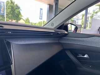 Peugeot 308 1.2 SW PureTech Allure '' Allseason banden - Camera - Infotainmentsystem '' / 32