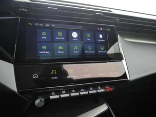 Peugeot 308 1.2 Hybrid 145 e-DCS6 GT € 6000,- DEMOVOORDEEL! | AGR stoelen | Stoel en stuurverwarming | Camera rondom | Adaptieve cruise control | Panoramadak | Afneembare trekhaak | Full led | 18 inch lichtmetalen velgen / 38