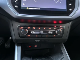 Seat Arona 1.0 TSI Style Business Intense Camera Navigatie App-Connect DAB+ / 13
