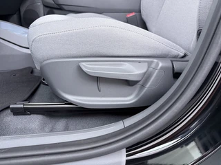 Kia EV3 Plus 81.4 kWh  - Stoel-/Stuurverwarming - V2L - Apple Carplay/Android Auto - Draadloze oplader Smartphone - Fabrieksgarantie t/m 2033 / 20