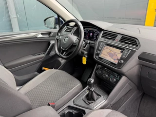 Volkswagen Tiguan 1.4 TSI Comfortline * Navigatie * Virtual Cockpit * Led * Lichtmetalen Velgen * / 7
