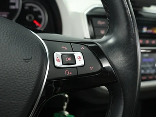 Volkswagen up! 1.0 BMT high-up! Panoramadak | Stoelverwarming | Climate control / 28