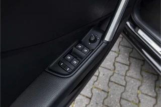 Audi Q2 35 TFSI S Edition  | 2x S-line | NL Auto | Virtual / 22