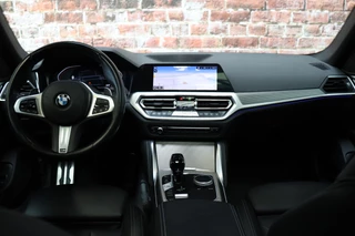 BMW 4 Serie Gran Coupé 420i High Executive M Sport Pakket Automaat  / Live Cockpit Professional / Schuif-/kanteldak / Leder / DAB / Stoelverwarming / 19 Inch / Shadow Line / Active Cruise Control / LED / M Sportremsysteem / Achteruitrijcamera / Extra Getint Glas / 17