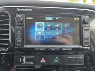Mitsubishi Outlander 2.0 Instyle AUTOMAAT AIRCO NAVI CAMERA TEL / 33