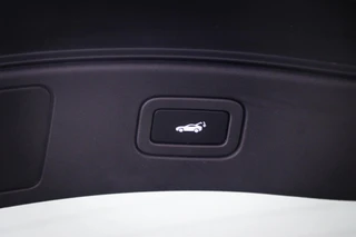 Jaguar F-TYPE 3.0 V6 Coupé | PANORAMADAK | CLIMA | STUURVERWARMING | CAMERA | 19" / 15